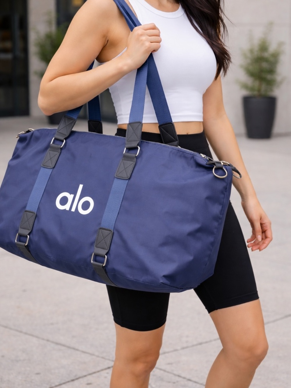 ALO Yoga Navy Blue Weekend Duffel - Spacious Travel Bag